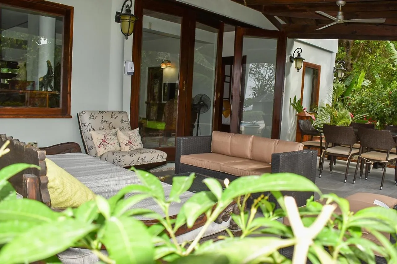 Tikal Villa Richmond