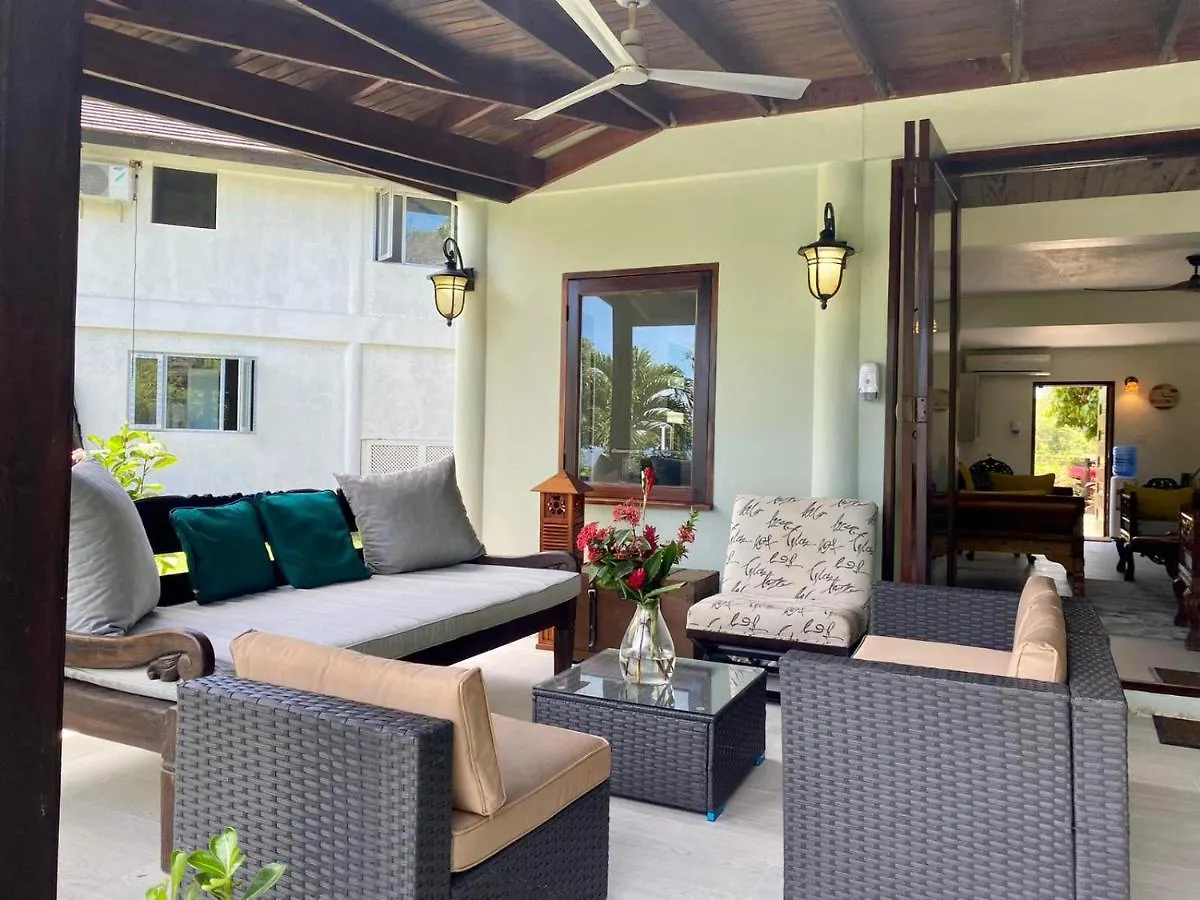 Tikal Villa Richmond 0*,