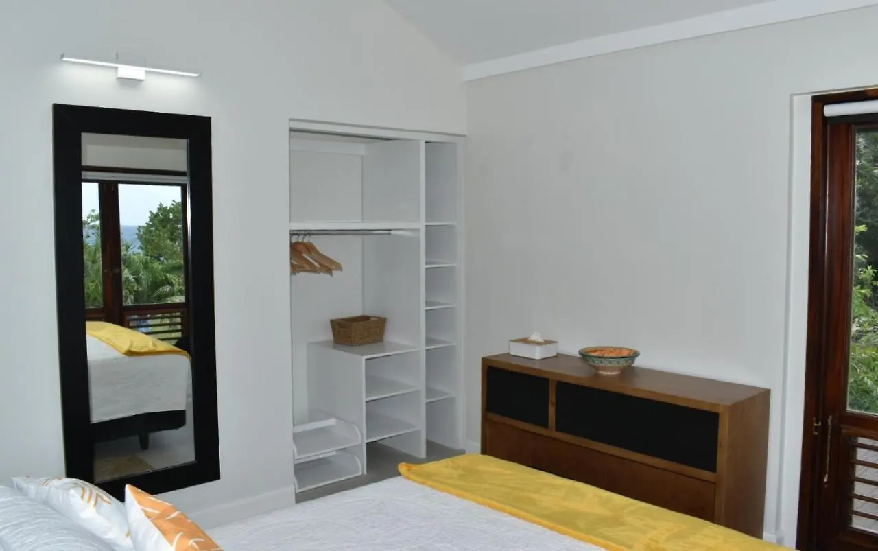 Tikal Villa Richmond